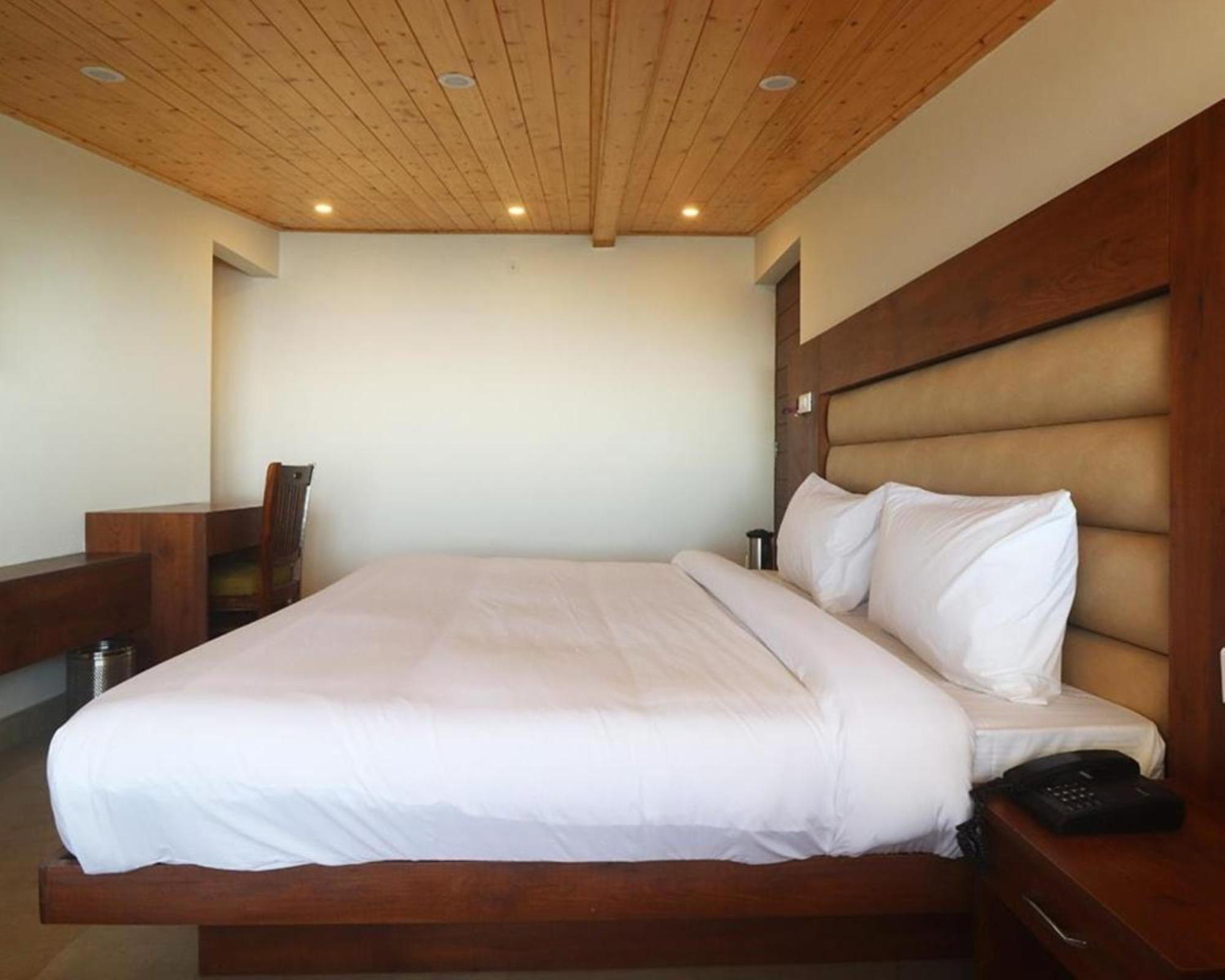 Hotel Mussoorie Heights Dehradun Ngoại thất bức ảnh
